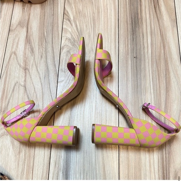 120. Gianni Bini Maileigh Checkered Ankle Strap Square Toe Block Heel Sandal - Picture 9 of 9